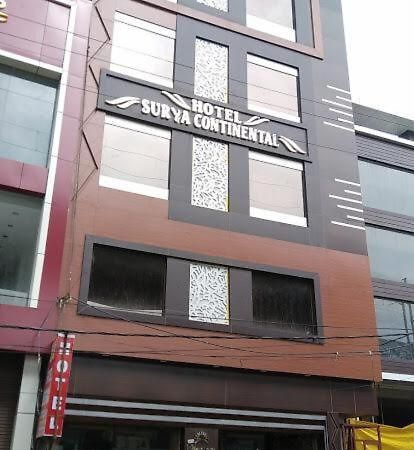 Hotel Surya Continental Lucknow Ngoại thất bức ảnh